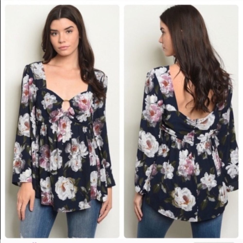 NEW - Navy floral print top - Sz Small